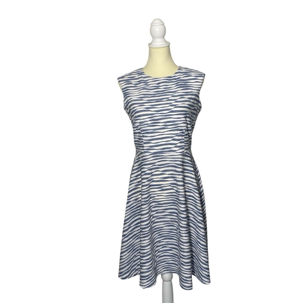 Chetta B Blue & white Striped Textured Sleveless Fit & Flare Dress Womens Size 6